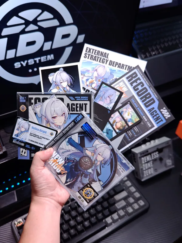 Zenless Zone Zero Toys – Velina Airgid Character Archive CD/DVD – Collectible Gift for Fans, Perfect Birthday Present | zenlesszonezero.toys | ZZZ Velina | Zenless Zone Zero Character Archive CD/DVD |